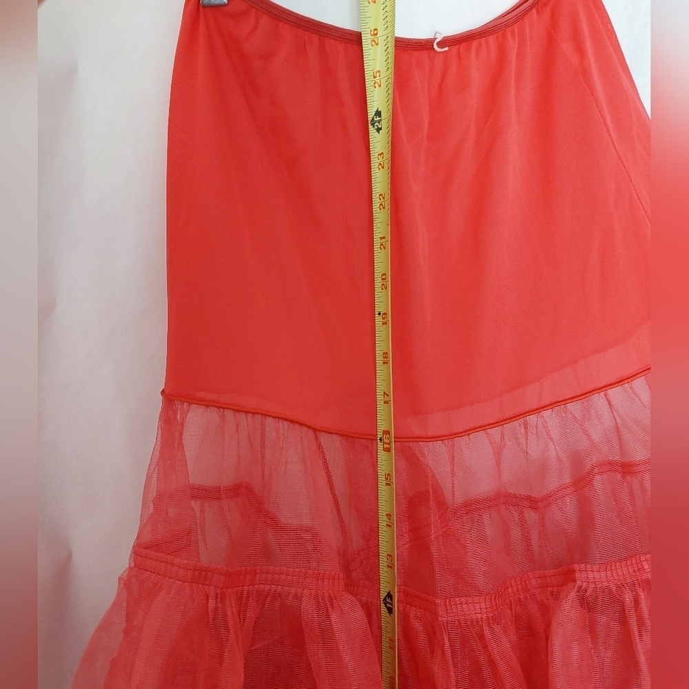 Vintage RED Petticoat - Picture 7 of 8